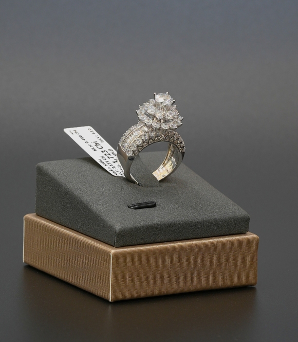 Nhẫn Vàng Trắng 610 NVT2