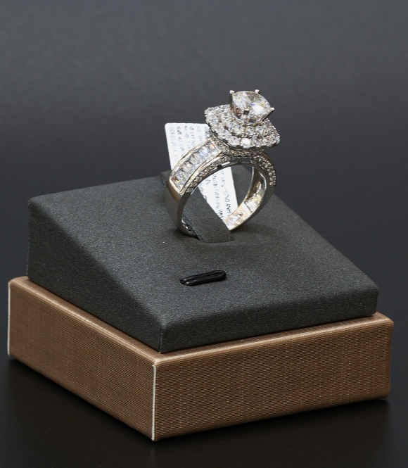 Nhẫn Vàng Trắng 610 NVT6